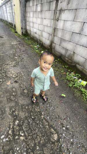 Alvarizky mau ke warung
