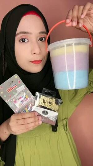 kue ultah dari cotton candy hasilnya cantik bgt