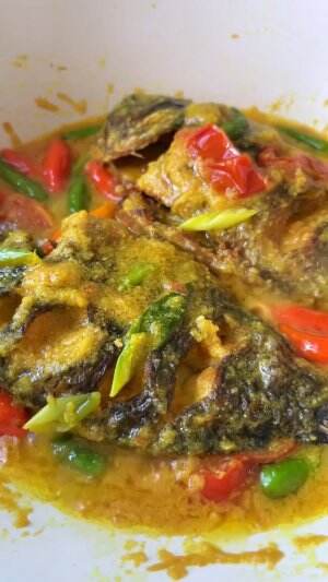 MENU MASAKAN RUMAHAN SIMPLE
“Ikan Bumbu Acar”
#Cooking #inspiration #Menumasakanrumahan #Tips #Trik #Idejualan #ummuhusna 