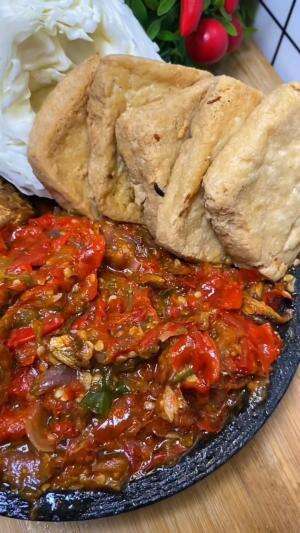 MENU MASAKAN RUMAHAN SIMPLE
“Tahu Tempe Sambal Teri Goreng”
#Cooking #inspiration #Menumasakanrumahan #Tips #Trik #Idejualan #ummuhusna