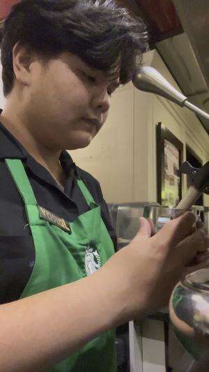 day 3 Latte art with sbux barista