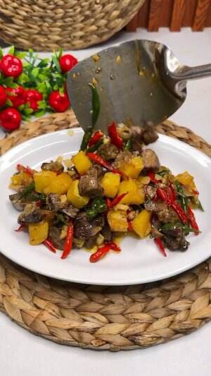MENU MASAKAN RUMAHAN SIMPLE
“Oseng Hati & Kentang Bumbu Iris”
#Cooking #inspiration #Menumasakanrumahan #Tips #Trik #Idejualan #ummuhusna #s