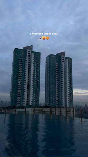 Seger banget emang berenang sore 🧡 #sunset #healing 