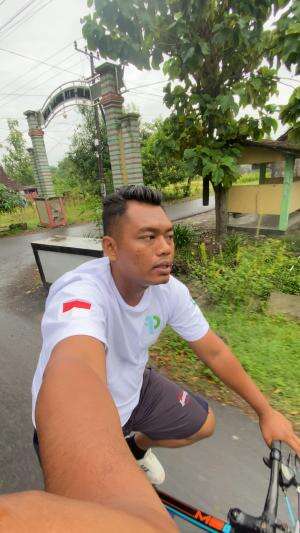Isuk isuk olahraga tipis tipis lurrr #olahraga #sepeda #konten #desaku #bojonegoro 