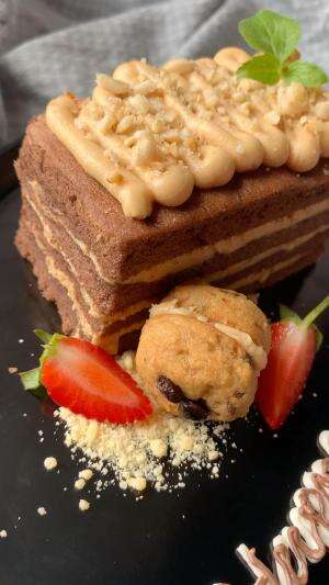 Special cake for birthday my wife ... "Castle Chocolate Peanut Cake" 💕💕 