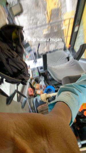 Hidup kalau hujan ditambang   #anaktambang  #fyp  #exavator