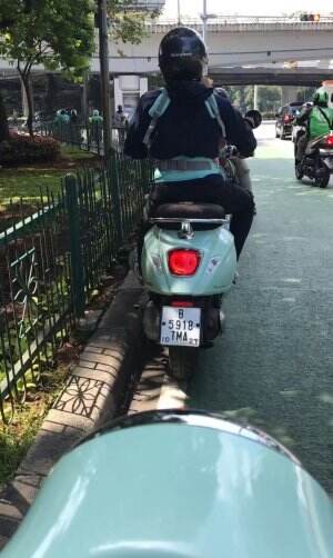 🛵💨💨 #scooter #vespa #viral #family