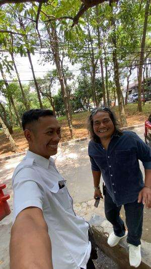 Nyari THR