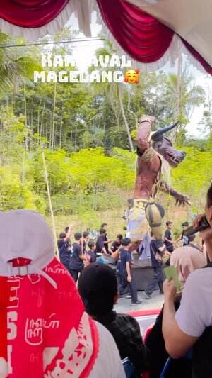 Keseruan karnaval di mgl