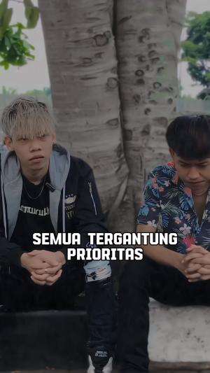 Tergantung prioritas