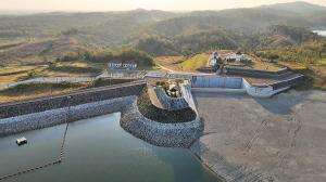 Sebuah Dokumenter tentang keindahan dari bentang alam yang ada di Bendungan Gongseng #drone #dji #bendungan #gongseng #bojonegoro #jedamerga