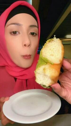 balikin donut lain demi mau nyobain donut pinkan mambo