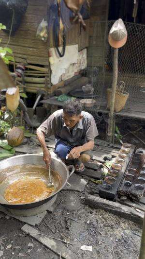 Bikin gula merah asli