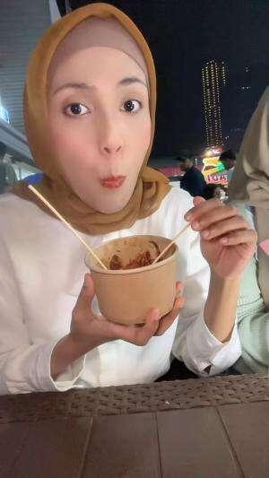 makan anomali octopussini