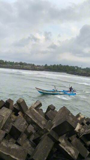 cuaca buruk 🌊