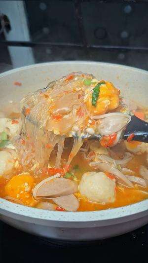 MENU MASAKAN RUMAHAN SIMPLE
“Seblak Rumahan”
#Cooking #inspiration #Menumasakanrumahan #Tips #Trik #Idejualan #ummuhusna