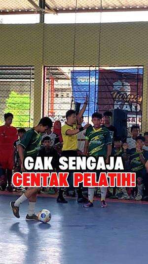Reflek gentak pelatih karna hal ini  #futsalindonesia  #sepakbolaindonesia  