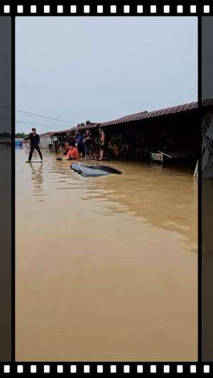 Bajir medan di kawasan villa patumbak permai mobil tenggelam guys