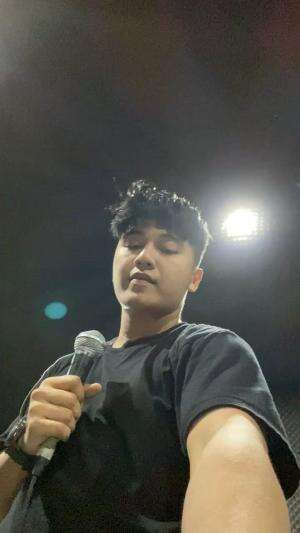 Reherseal sblm on stage kemarin hufftt