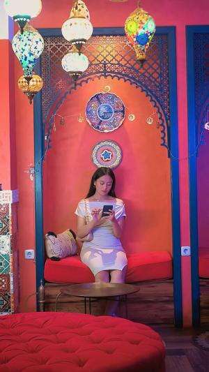 SERIES HELP - Episode 1 by Toteles Studio. Amel menemukan pesan terselubung lewat seorang pelayan mencurigakan. #drama #HOTrctiplus #RCTIPlu