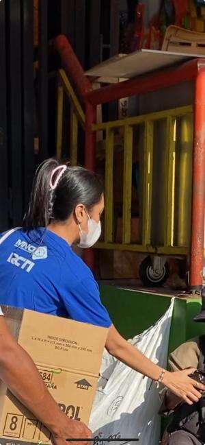 Sharing Happiness with them🤍 