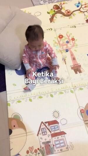 Hobby bayi selain nenen yaaa ngupas-ngupasin barang 🫠 #bayilucu #videolucu #bayigemas