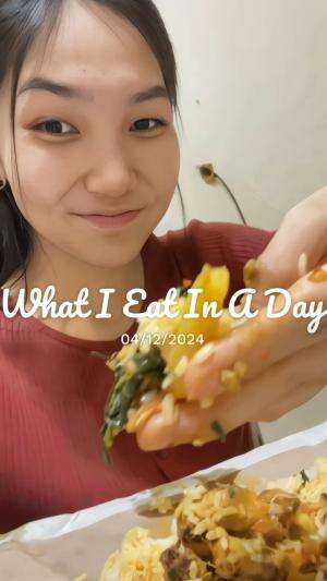 Hari ini makan nasi padang ✨💛👍🏻