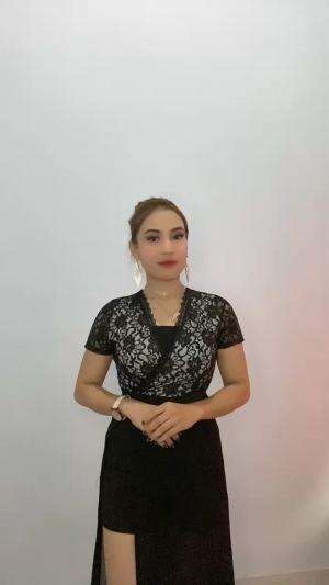 Nama:Fera Eka Yandini Usia:21tahun Asal:Kota Lahat,Sumsel nama goyangan :Goyang syahdu No telp:083177156266 #Audisiprimadonapantura #Mnctv