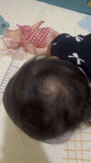 Sibuk sama mainan barunya  #NooraKhadijahAlKhered  #masyaallahtabarakallah  #creatorpro  #RCTIPlus  #mainboneka 