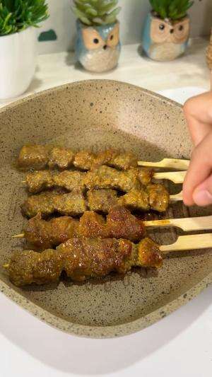 MENU MASAKAN RUMAHAN SIMPLE
“Sate Maranggi”
#Cooking #inspiration #Menumasakanrumahan #Tips #Trik #Idejualan #ummuhusna
