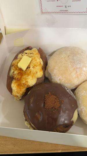 nyobain donat mochi cloudcakes super viral! emang seenak apa sih?
