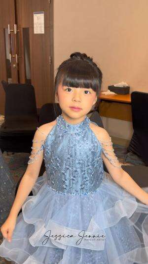 Cantik banget dede nyaa