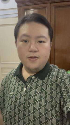 IDOL_XIV RICARDO JONATHAN 24THN TANGERANG SELATAN MENGHUJAM JANTUNGKU I’M NOT THE ONLY ONE