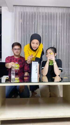 Flip bottle bareng temen emang paling seru guys !  #games #games Seru #Games Heboh 