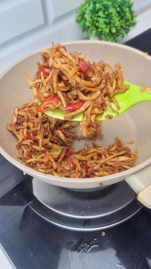 MENU MASAKAN RUMAHAN SIMPLE
“Orek Sosis Viral”
#Cooking #inspiration #Menumasakanrumahan #Tips #Trik #Idejualan #ummuhusna