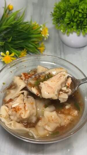 MENU MASAKAN RUMAHAN SIMPLE
“Pangsit Ayam Kuah”
#Cooking #inspiration #Menumasakanrumahan #Tips #Trik #Idejualan #ummuhusna