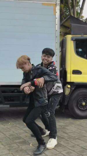 Lepaskan saya  #HOTrctiplus 