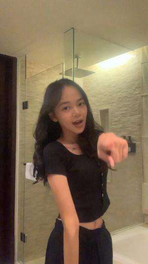 simple make up look?