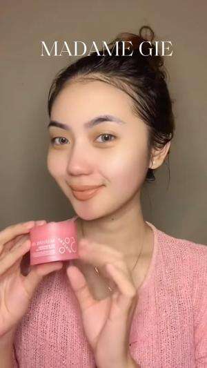 Wajib pake moisturizer setiap hariii #moisturizer #moisturizermadamegie #skincare #beauty #chikaaprlaa