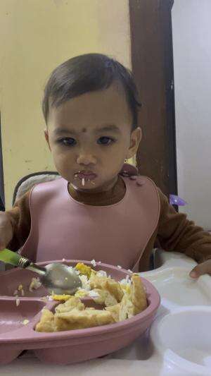 Makan malam Noora hari ini  #NooraKhadijahAlKhered  #masyaallahtabarakallah  #contentcreatorpemula  #RCTIPlus  #MakanMalam 