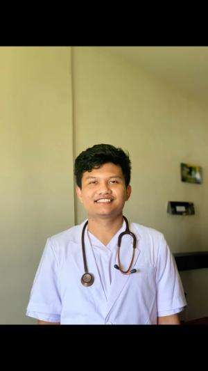 IDOL_XIII FIKRI 25TH Asal Bandung Domisili Batam Main Hati (Andra And The Beckbone)