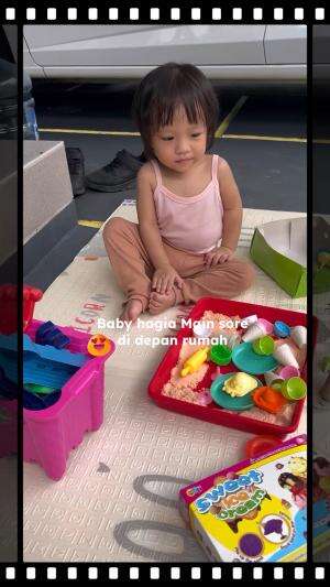 Anteng banget deh bayi ini kalau udah main pasir 🤏🏻😍  #bayilucu 