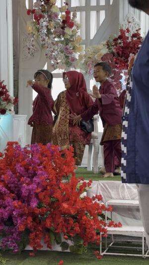 Bakat terpendam haha #fypシ  #Viral  #Pengantin baru #danceanakkecil  #tarian 
