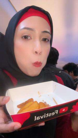 beli burger mahal-mahal malah dikasih burger sekecil ini 😭 