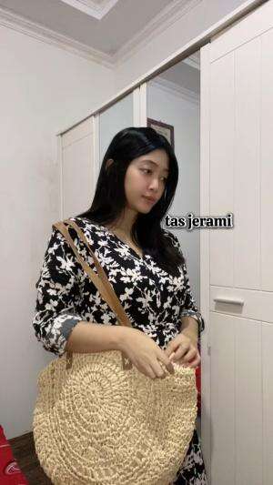 review tas jerami untuk liburan  #reviewproduk 