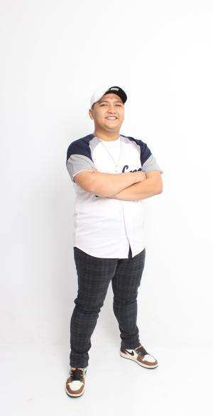 KDI 2024 FIQIH HARDANA ACEH 27TAHUN “OGAH PULANG” & “HITAM DUNIAMU PUTIHNYA CINTAKU” #OnlineAuditionKDI2024