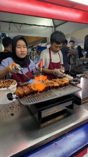 dimsum bakar yang selalu rame di blok M