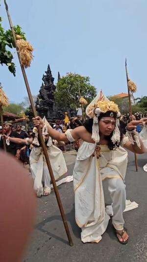 Tari Baris Jangkang