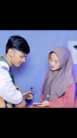 AWAL PERTAMA JUMPA DENGANMU MEMBUAT HATIKU MELAYANG (SIK ASIK - AYU TING TING) Cover Lirik Ivan Sany