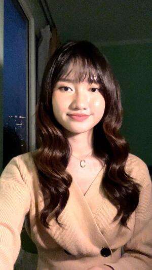 Saat dunia berisik, tarik nafas & dengarkan bisikan Tuhan #singing #God